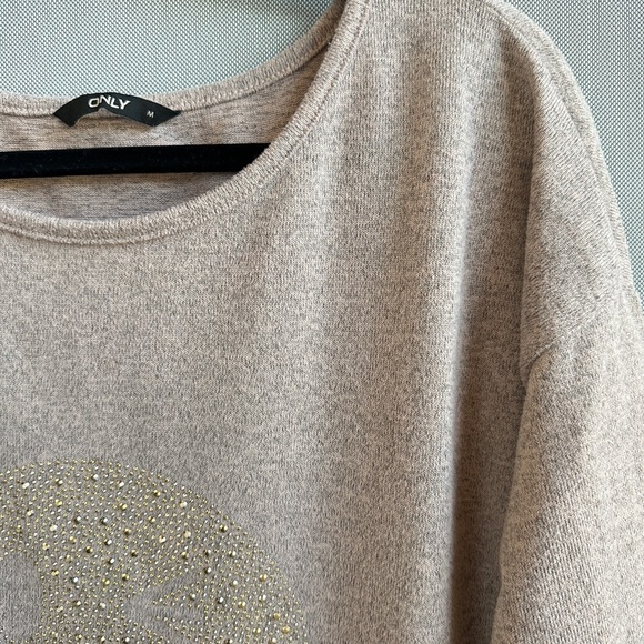 ONLY | Sequin Happy Face Pullover - Picture 5 of 8